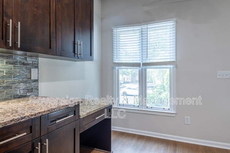 3994 Elm St – photo 4