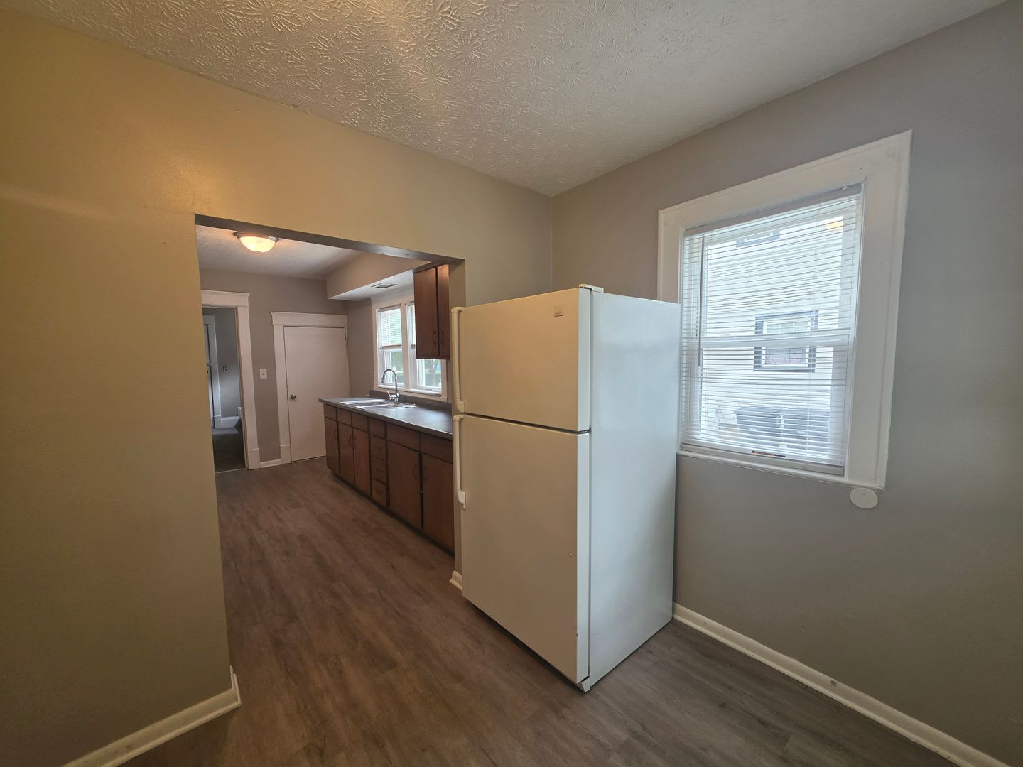 Beautifully Renovated 3-Bedroom Home for Rent! – photo 2