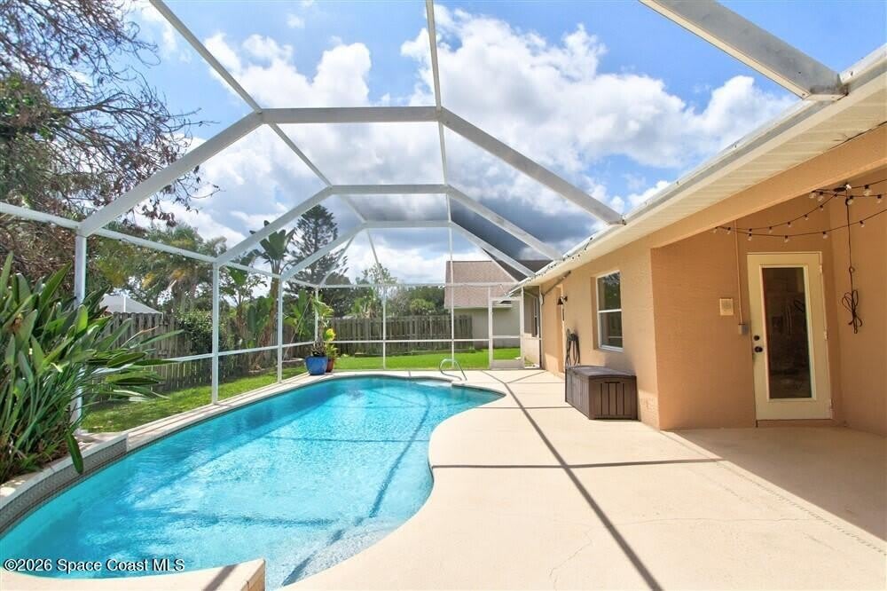 1899 Crane Creek Boulevard – photo 2