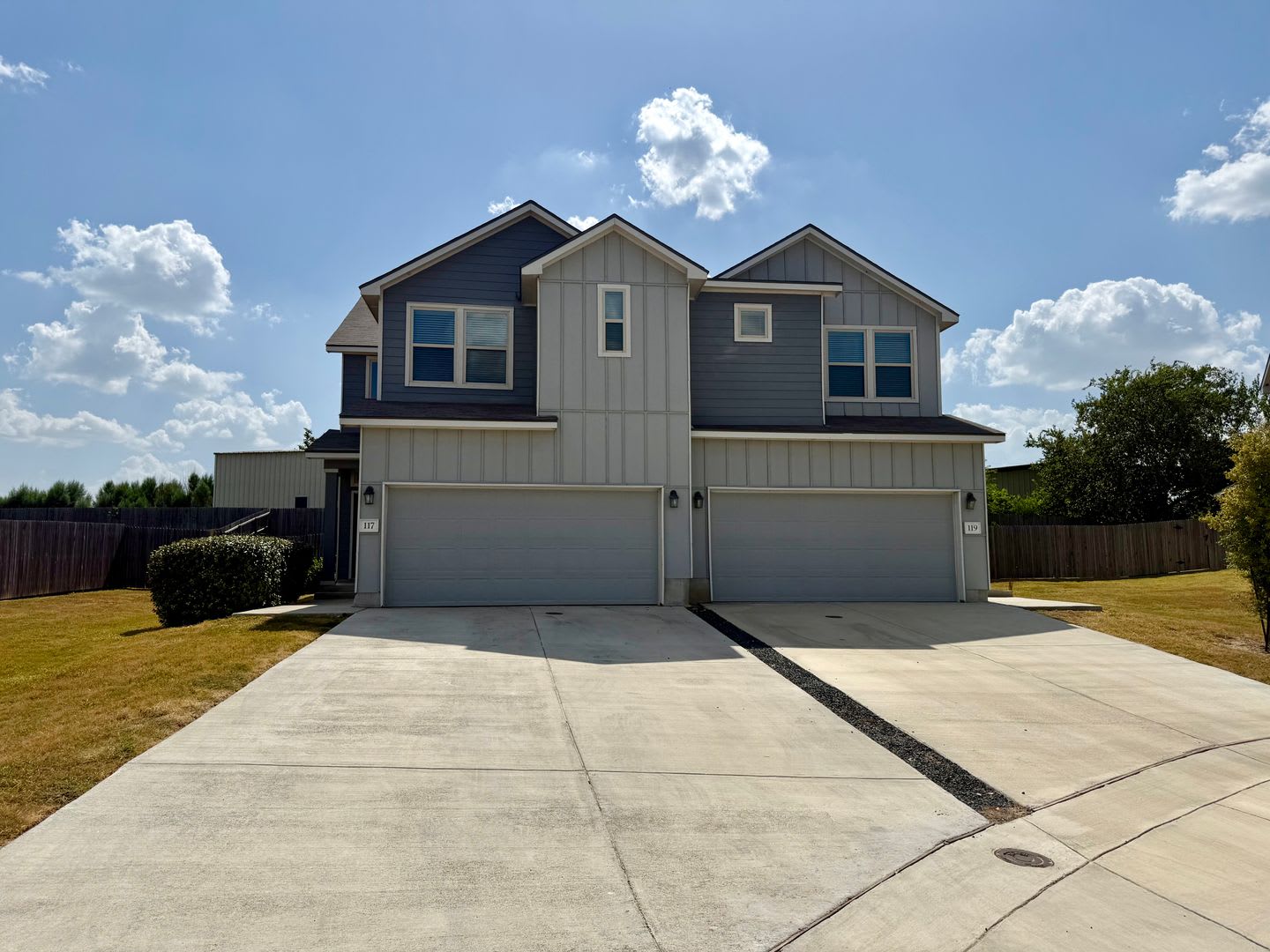 Lovely 3 bedroom/2.5 bath home in small neighborhood Sydney Cove in Cibolo. – photo 3