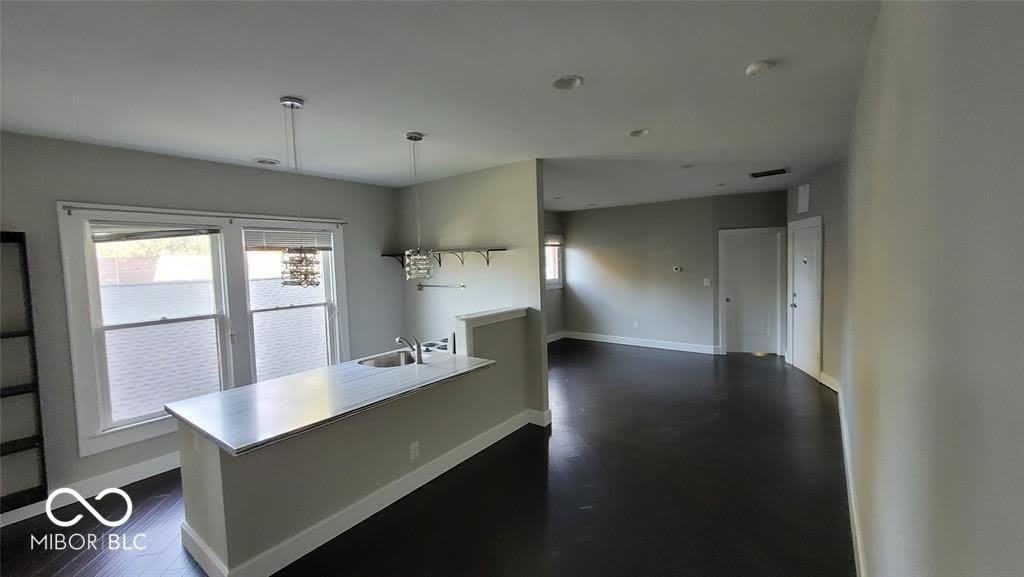 50 N Campbell Avenue N – photo 4