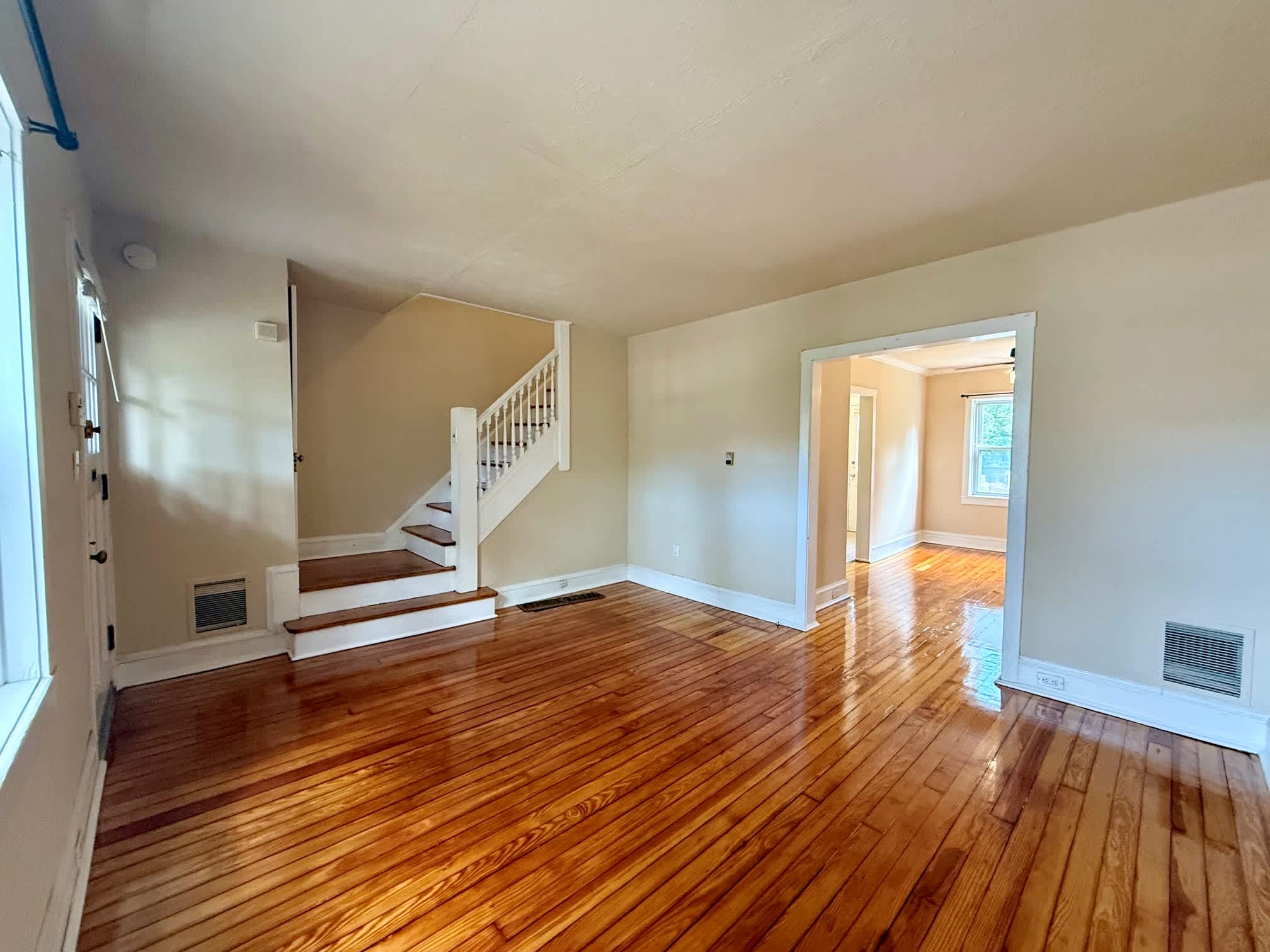 2105 Gilles Street – photo 3