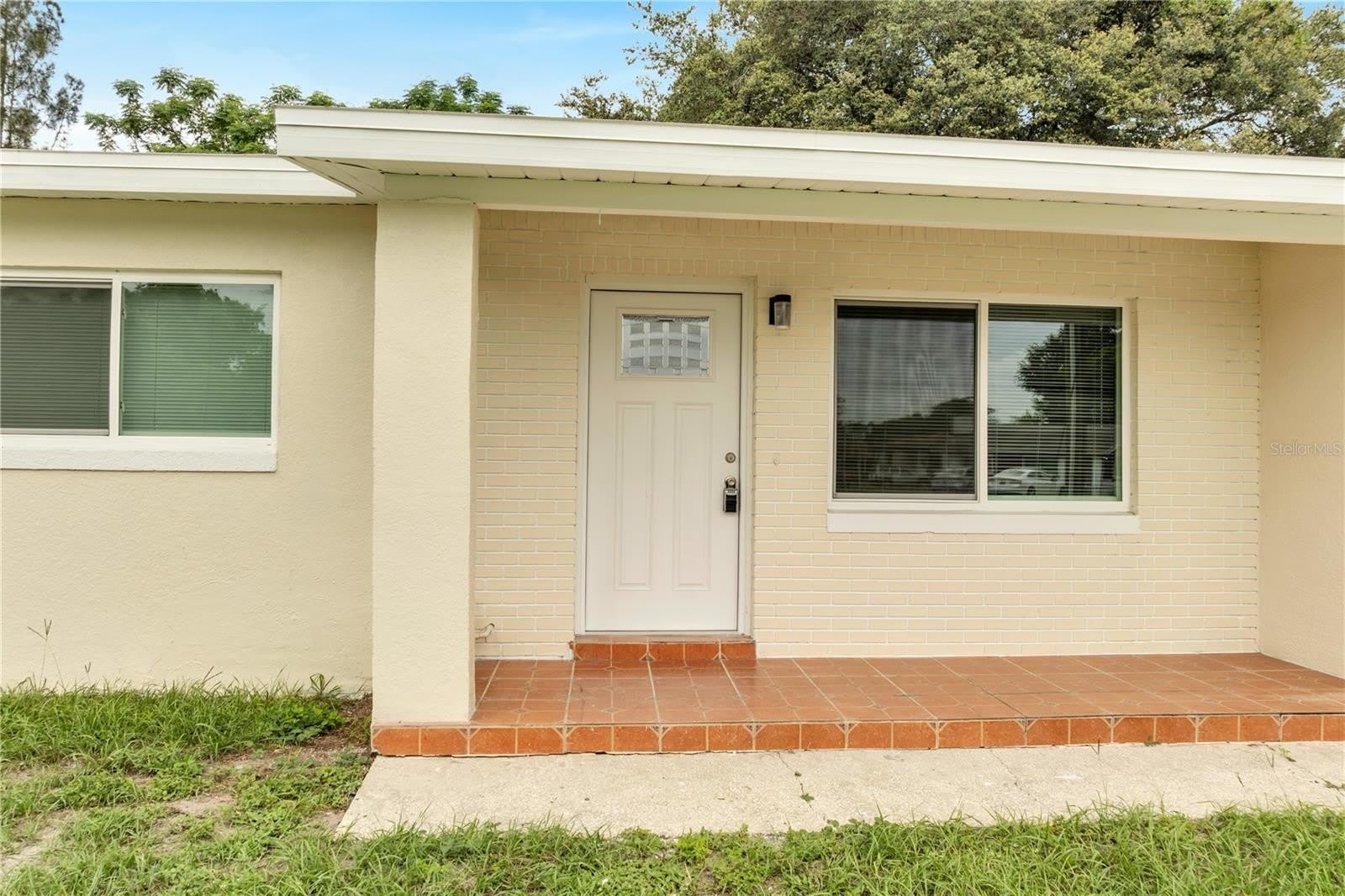 1040 SAN LUIS Drive – photo 4