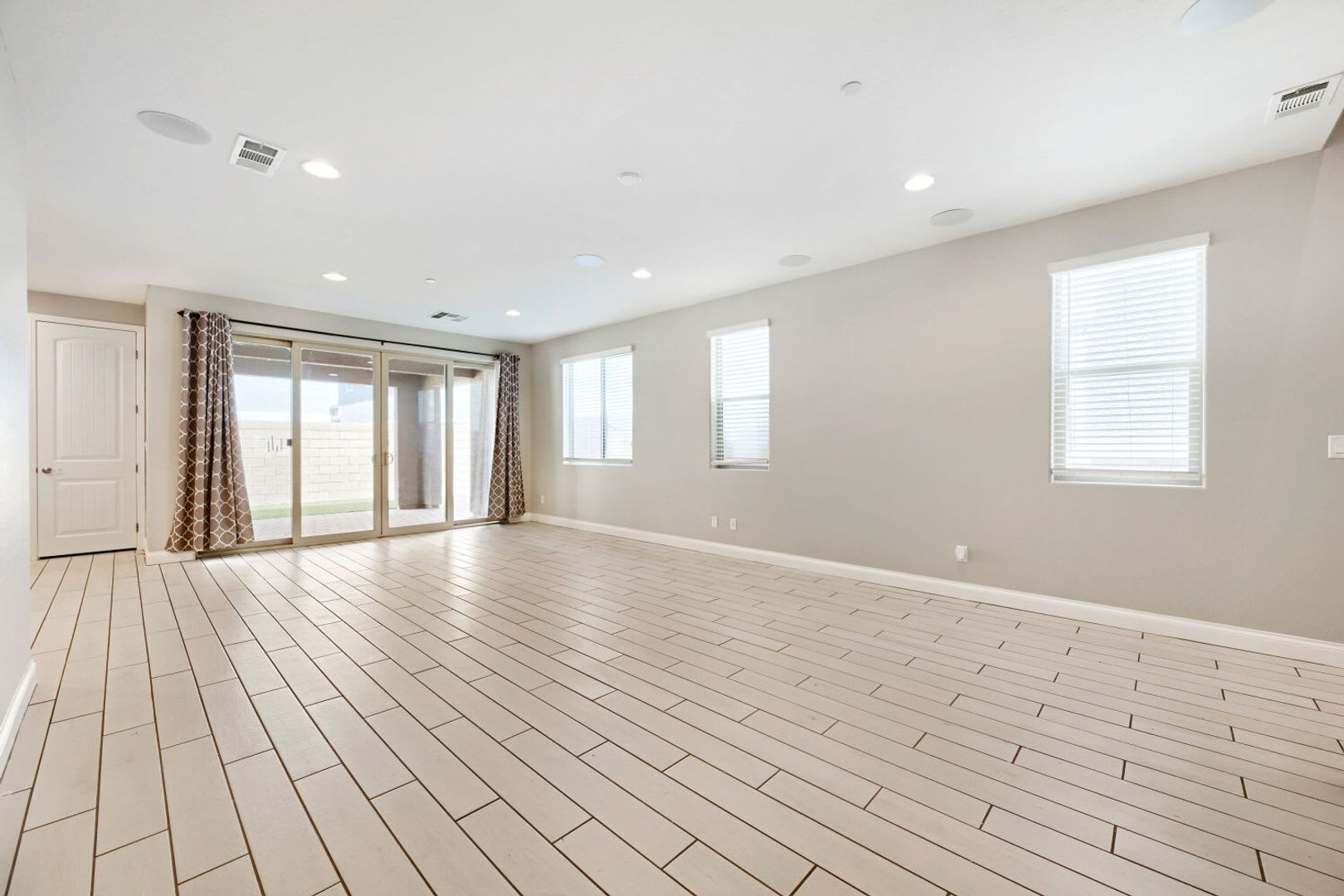 Luxury Cadence Living Spacious 5 Bedroom Home With Loft Resort Style Amenities In Henderson – photo 5