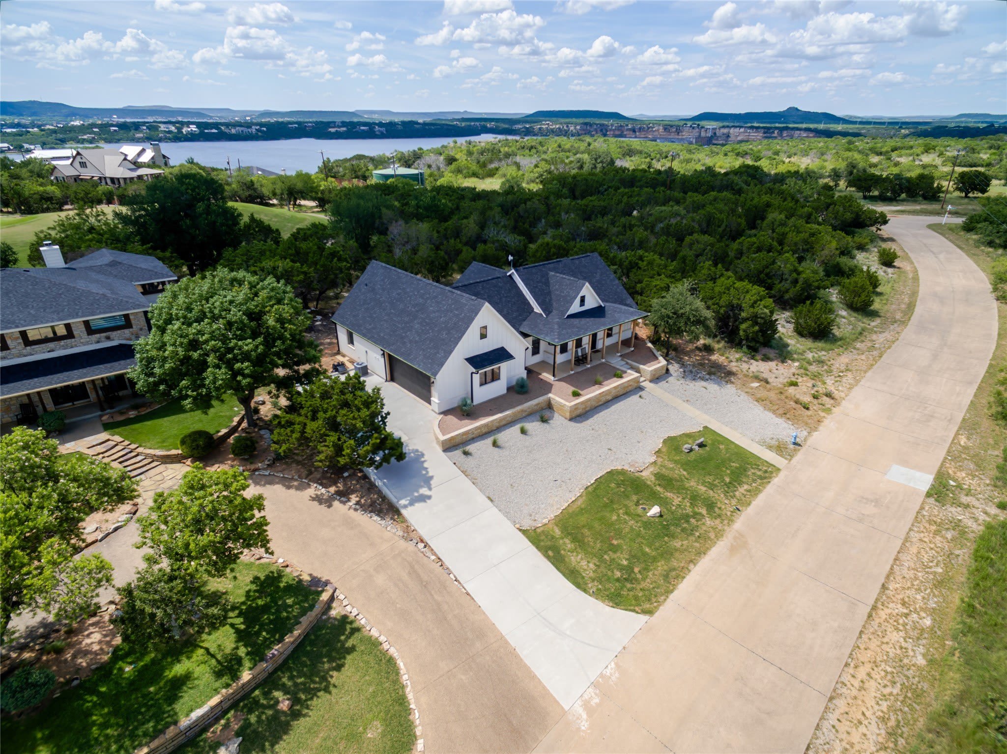 405 Oak Tree Drive – photo 1