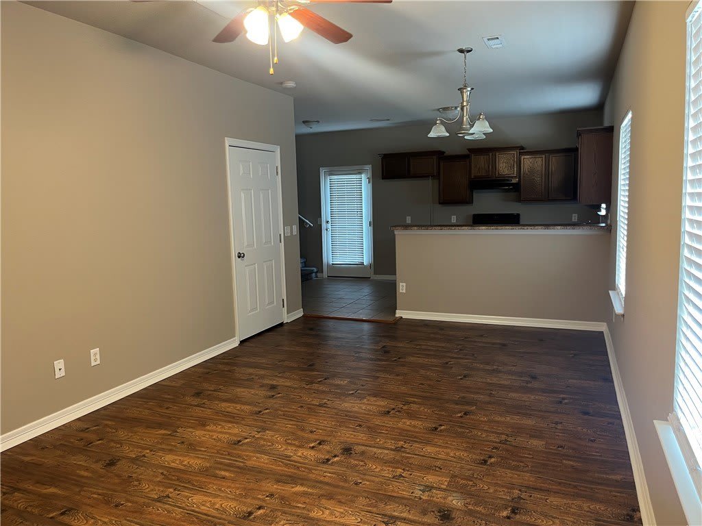 901 Laura Street – photo 2