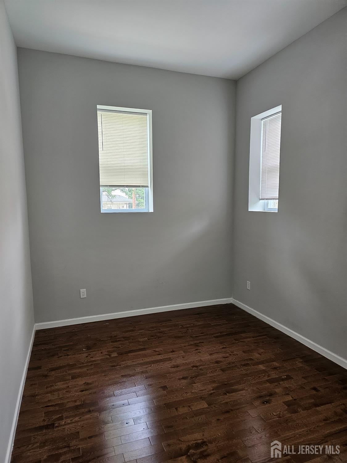 33 2nd Street – photo 5