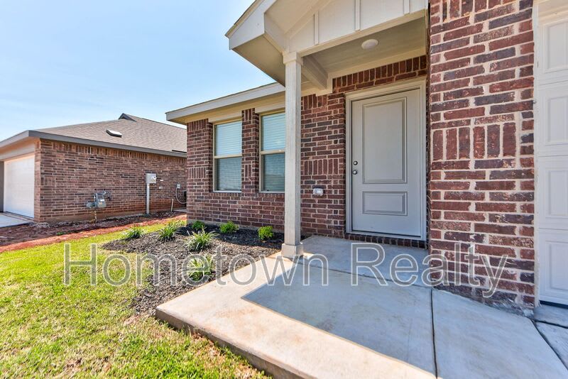 9612 NW 123rd Street – photo 4