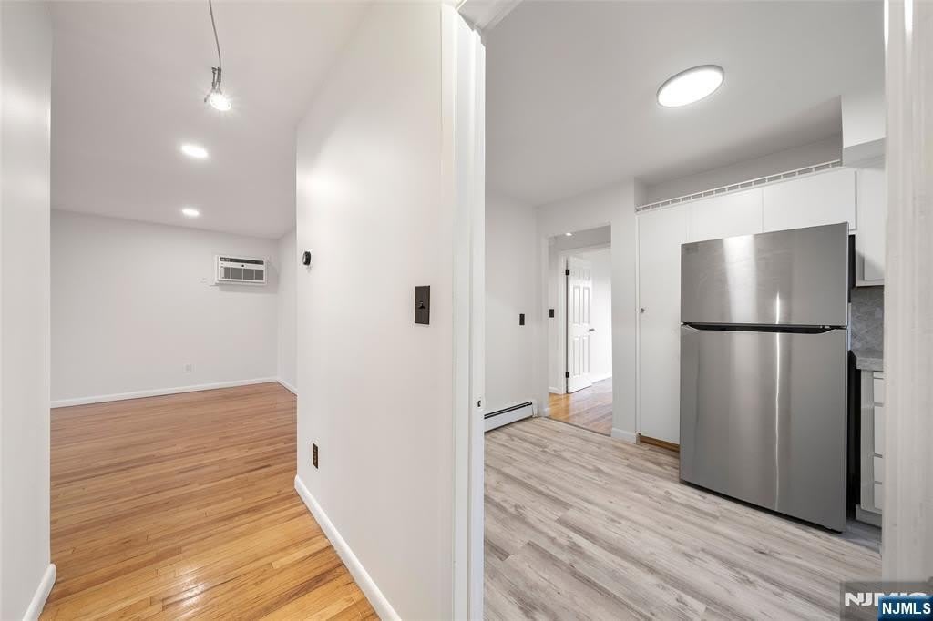 209 8Th Street – photo 2