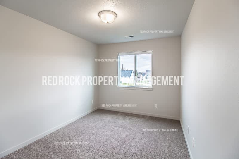 213 South Woodlawn Lane – photo 4