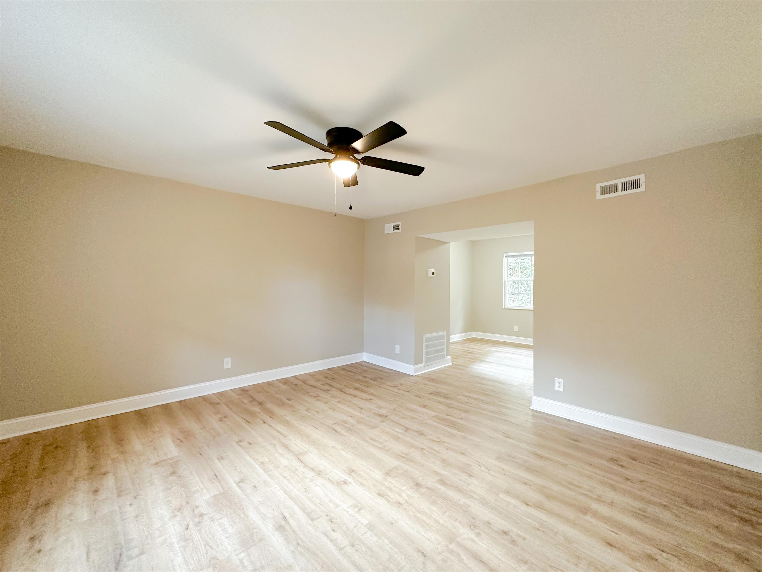 809 Teaberry Ln – photo 4