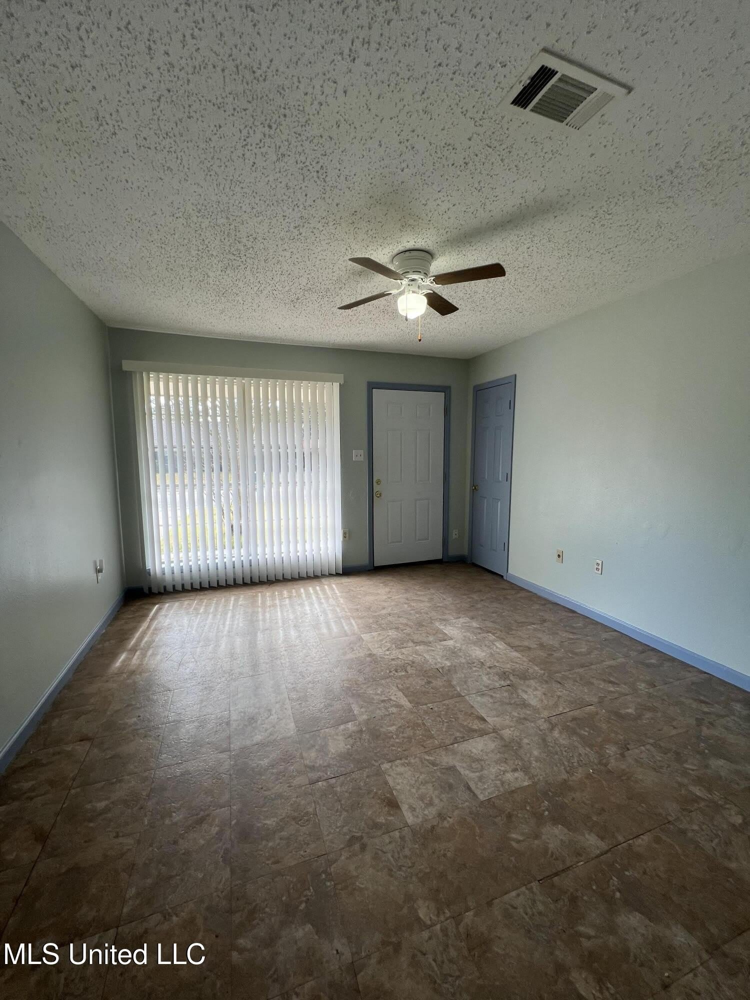 2711 E David Drive – photo 3