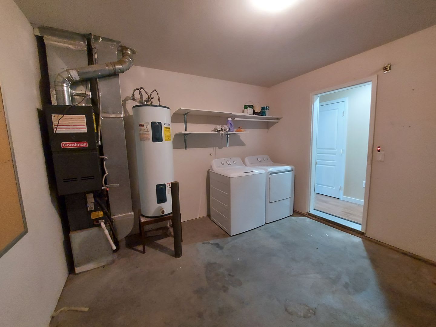 3 bedroom 2 bath home with attached garage – photo 3