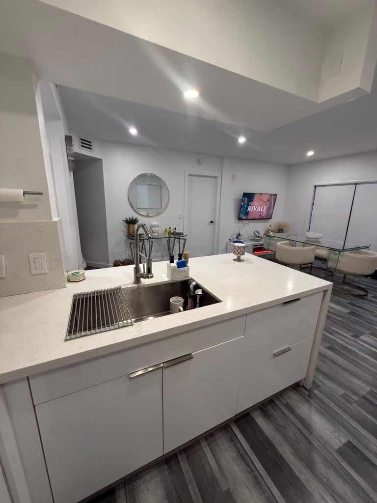 9340 Fontainebleau Boulevard – photo 4