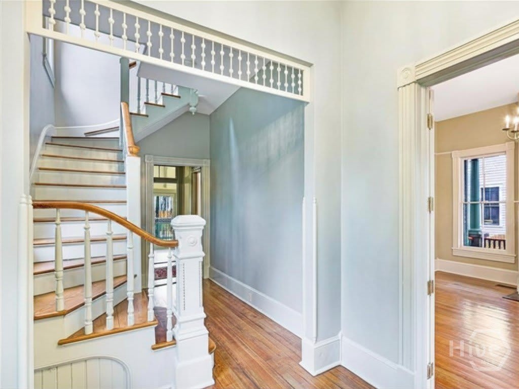 212 W 40th Street – photo 3