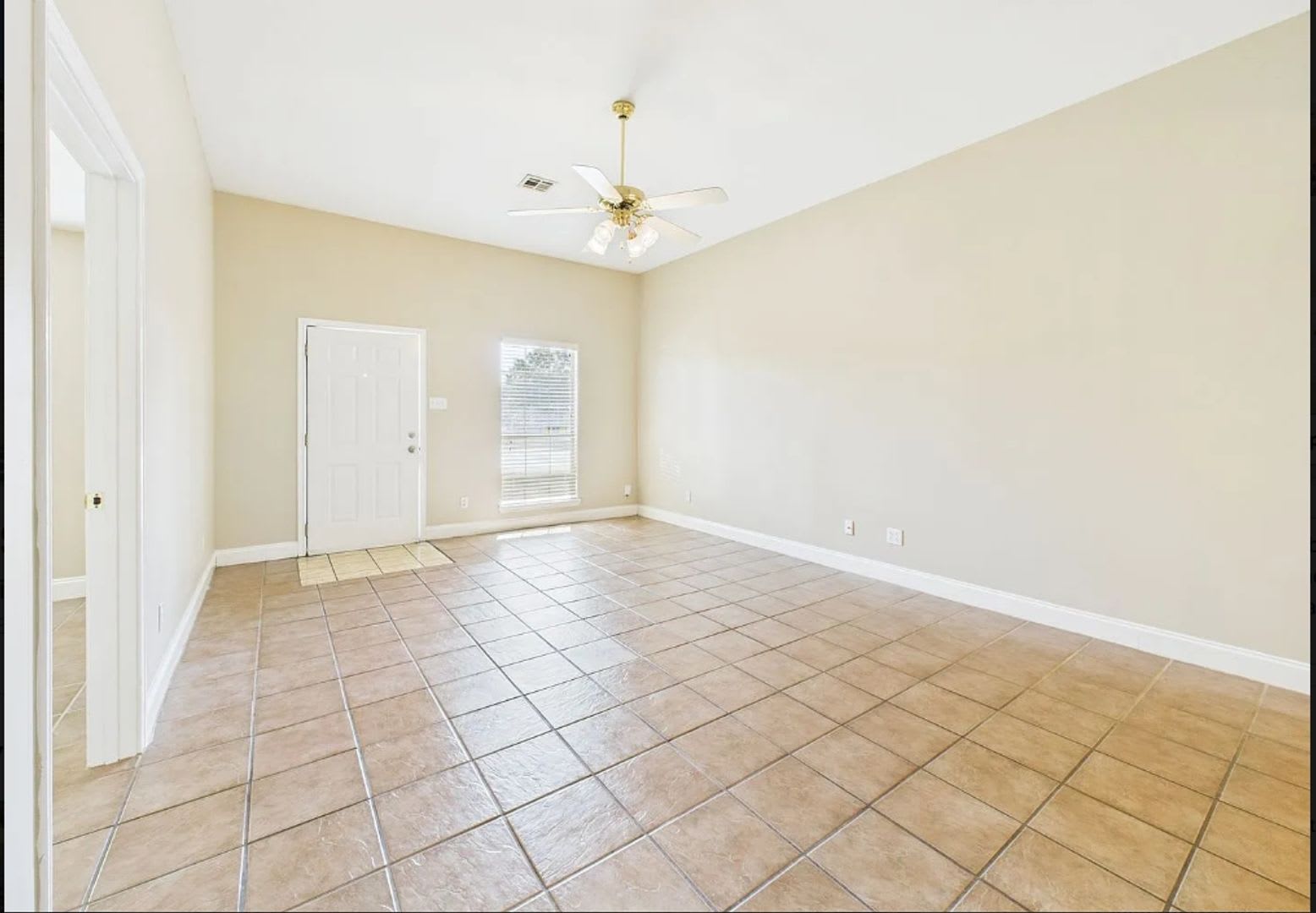 200 St Jean Street – photo 3