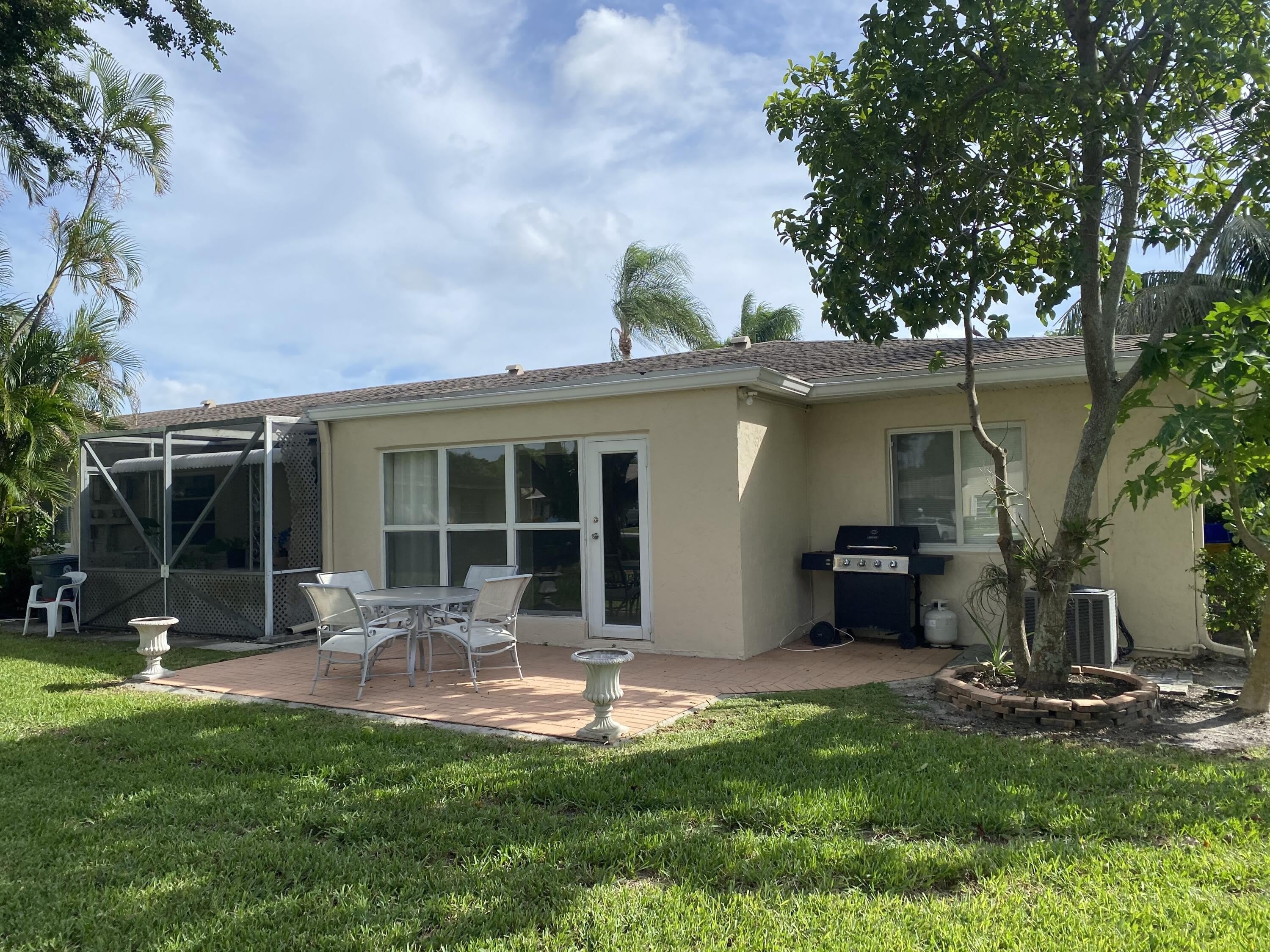 8665 Chevy Chase Drive – photo 2