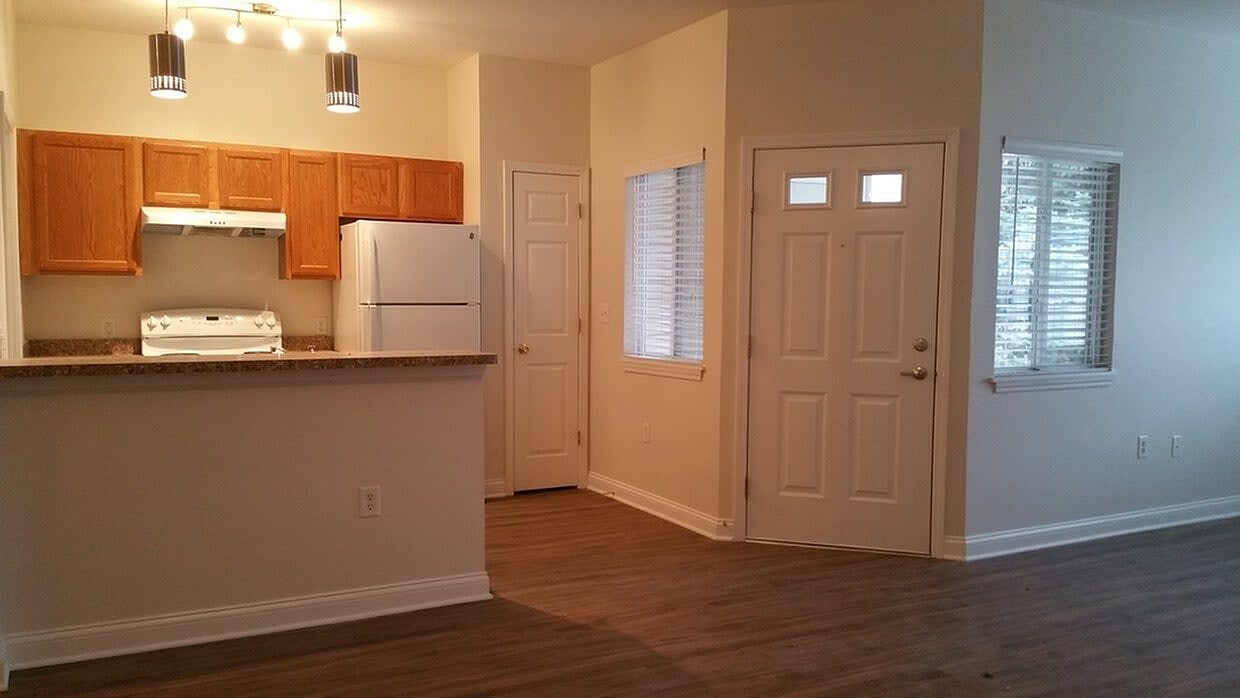 Summer Place Apartments – photo 2