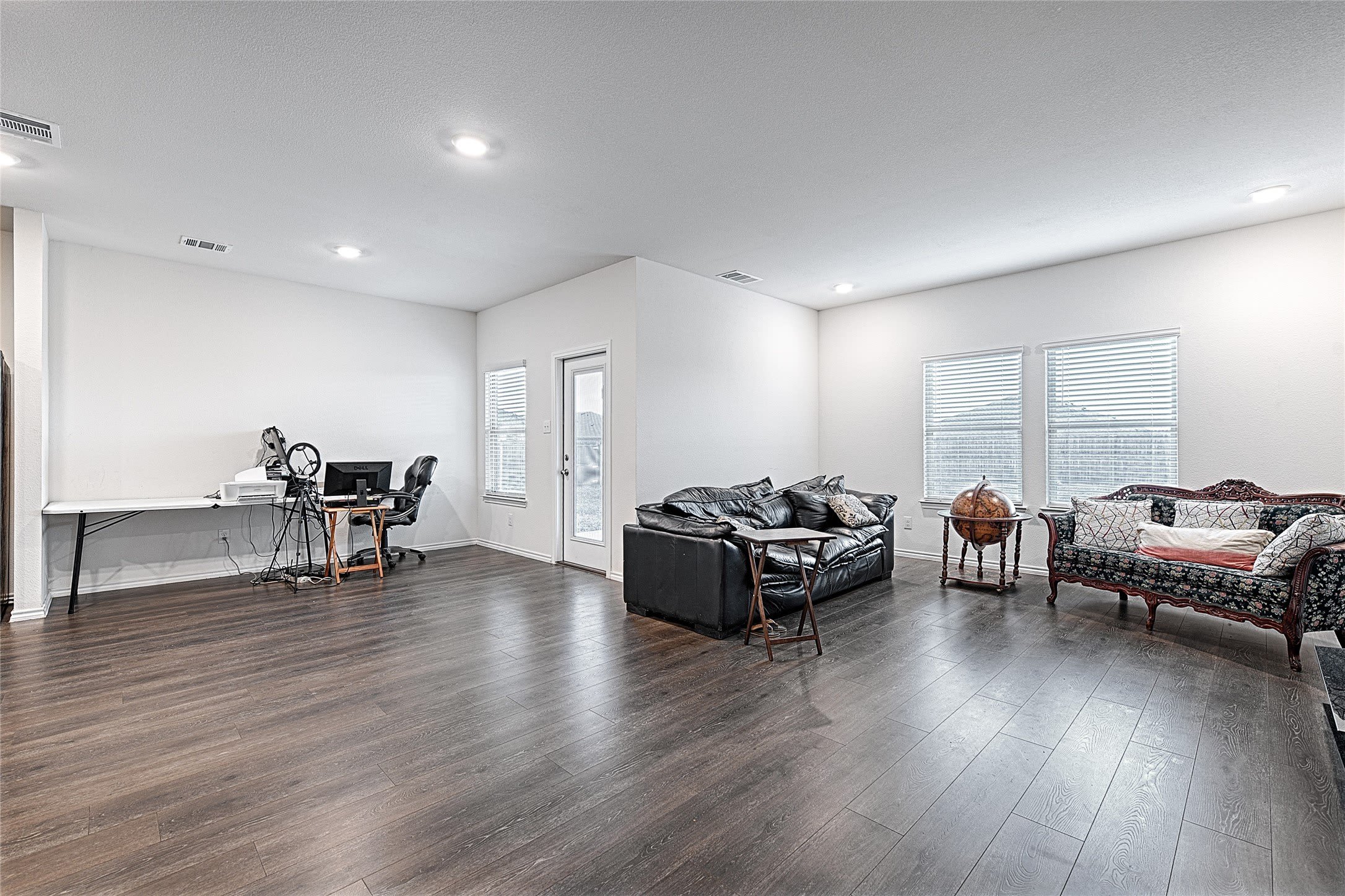 1401 Old Trail Road – photo 5