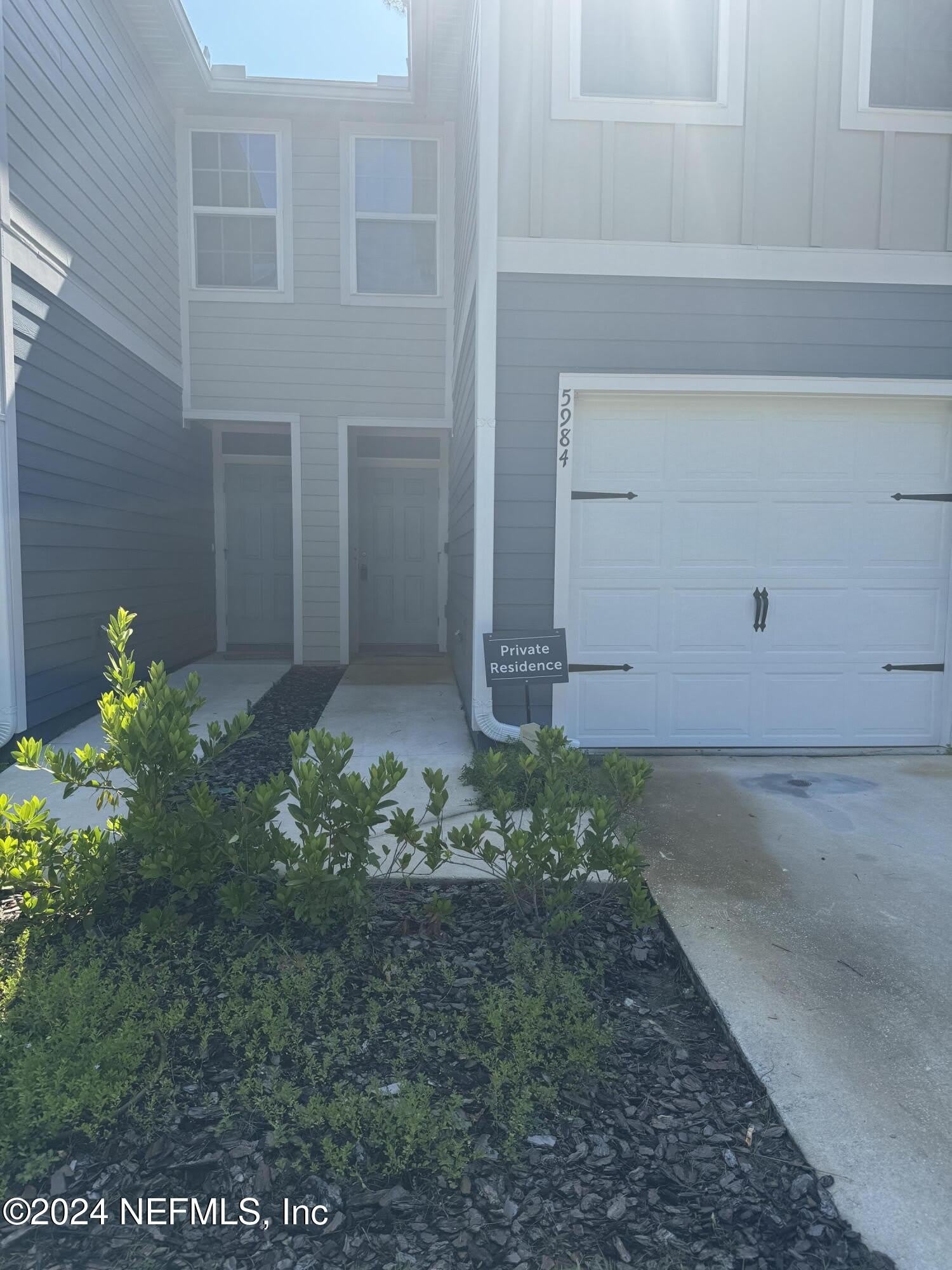 5984 CREEKSIDE CROSSING Drive – photo 2