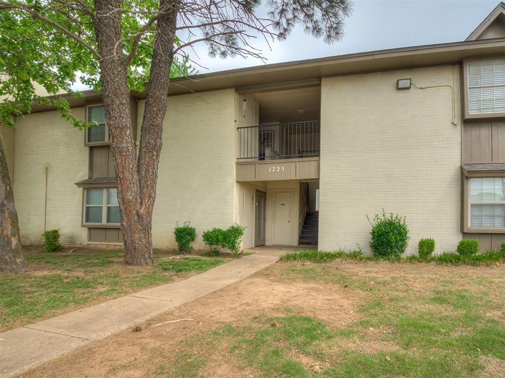 1725 E Lindsey Street – photo 3