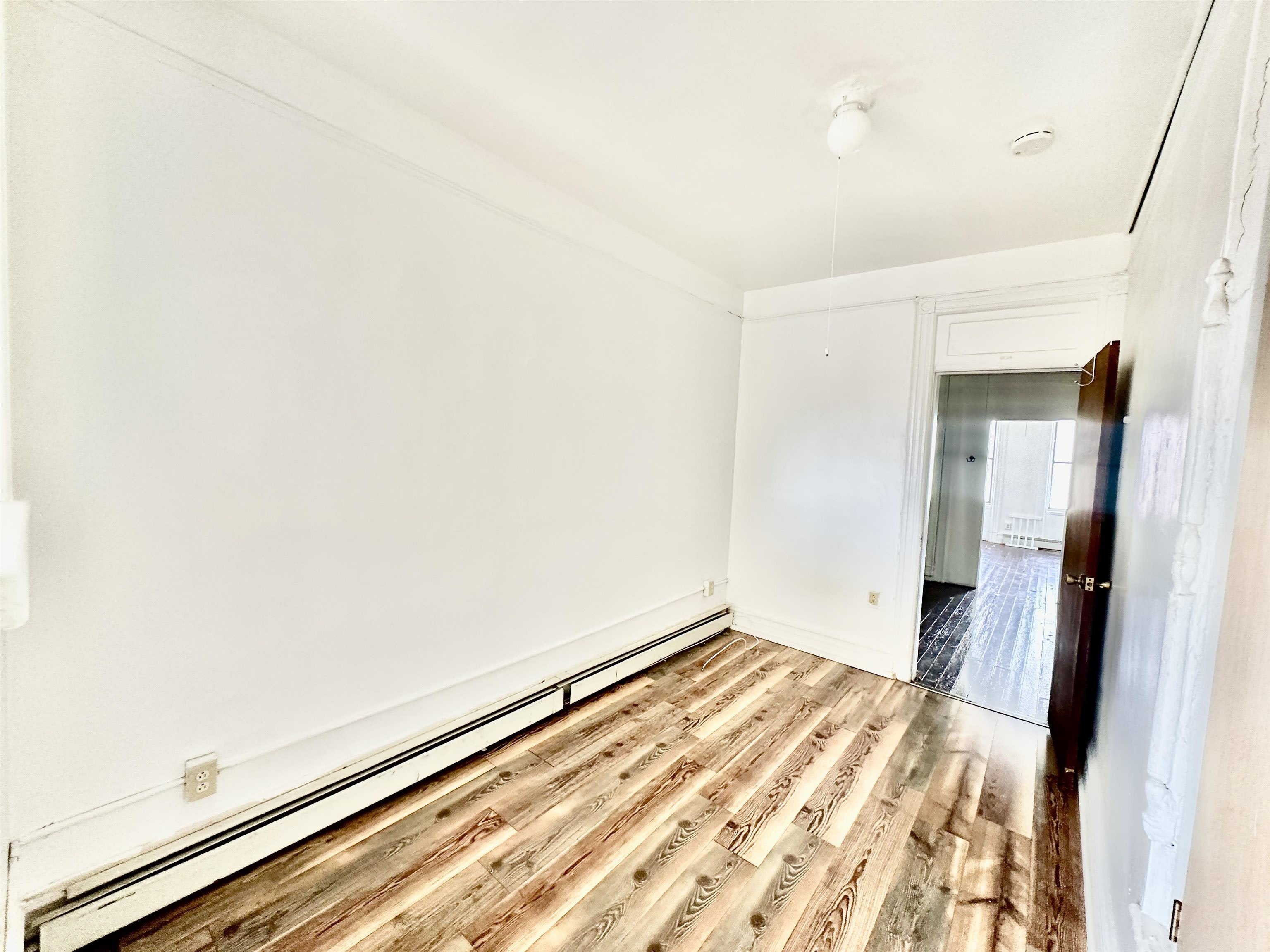 319 8TH ST – photo 3