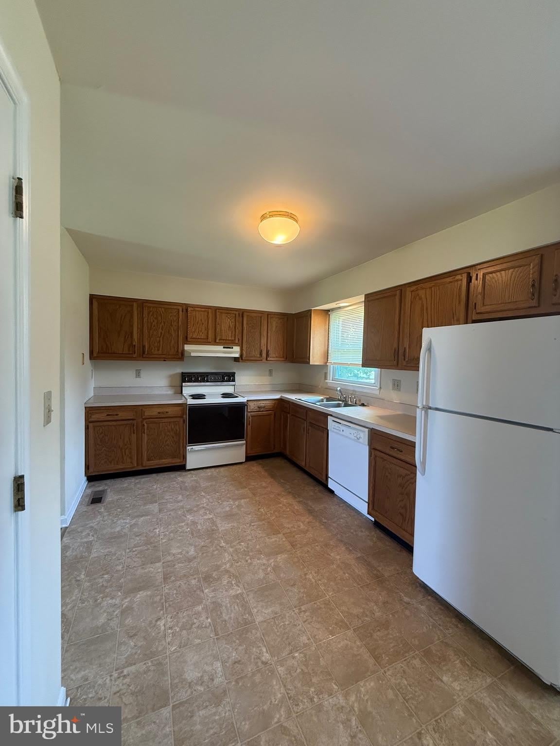 7110 SHARON Road – photo 5