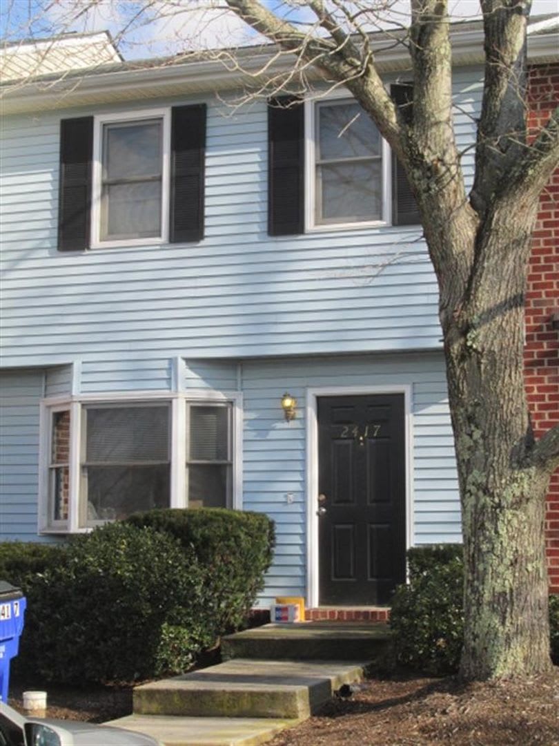 3 Bedroom 2.5 Bath Townhouse – photo 1