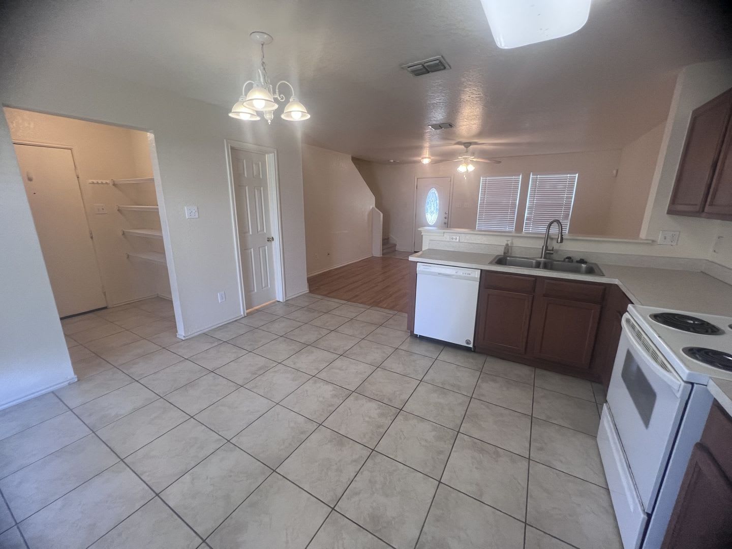 Spacious Home With Oversized Backyard & Lawn Service Included! – photo 5