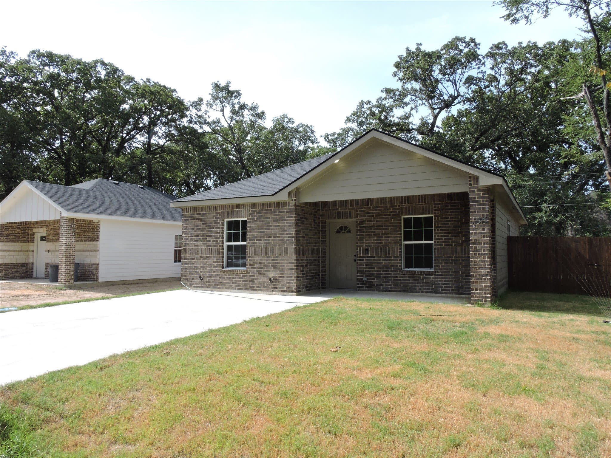 106 Navajo Drive – photo 2