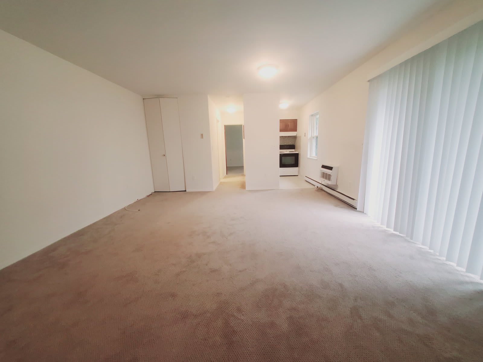 696 Hope Street – photo 2