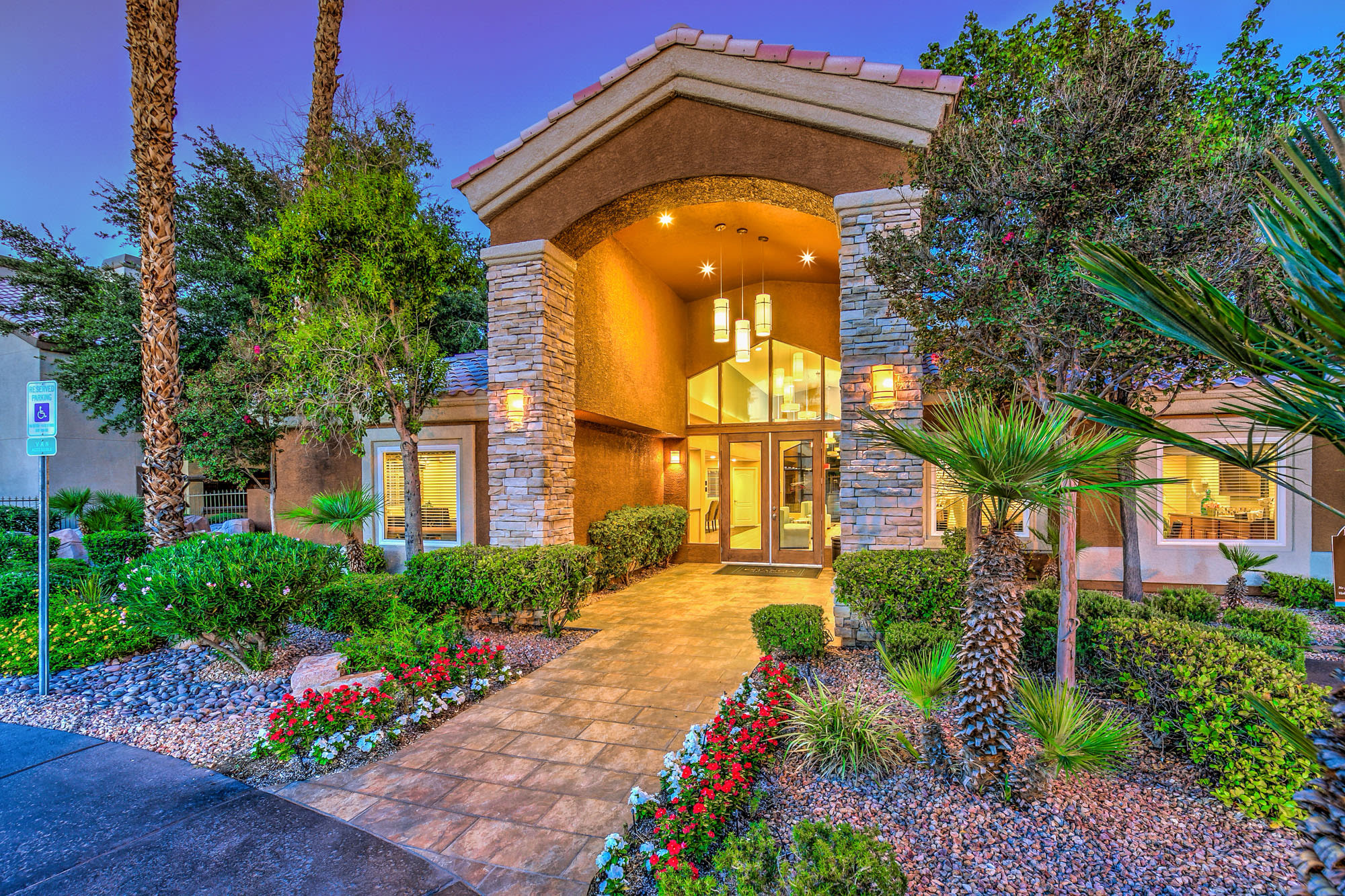 Estancia Apartments – photo 2