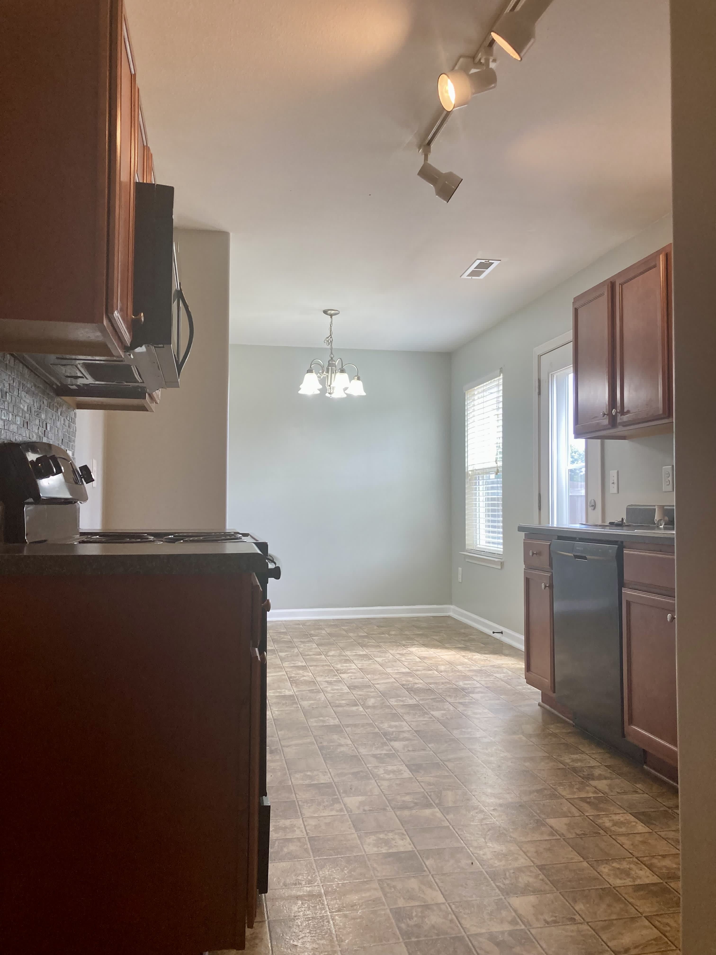 1358 Dowden Street – photo 3