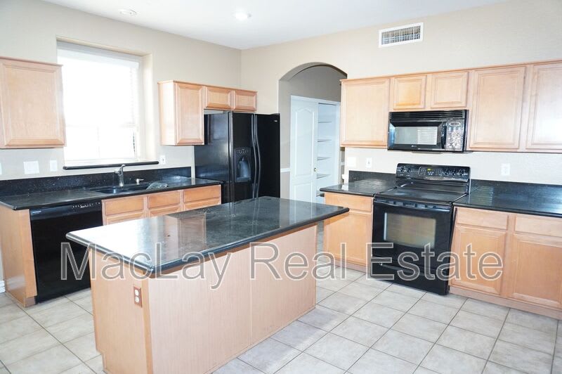 4765 S Joshua Tree Ln – photo 3