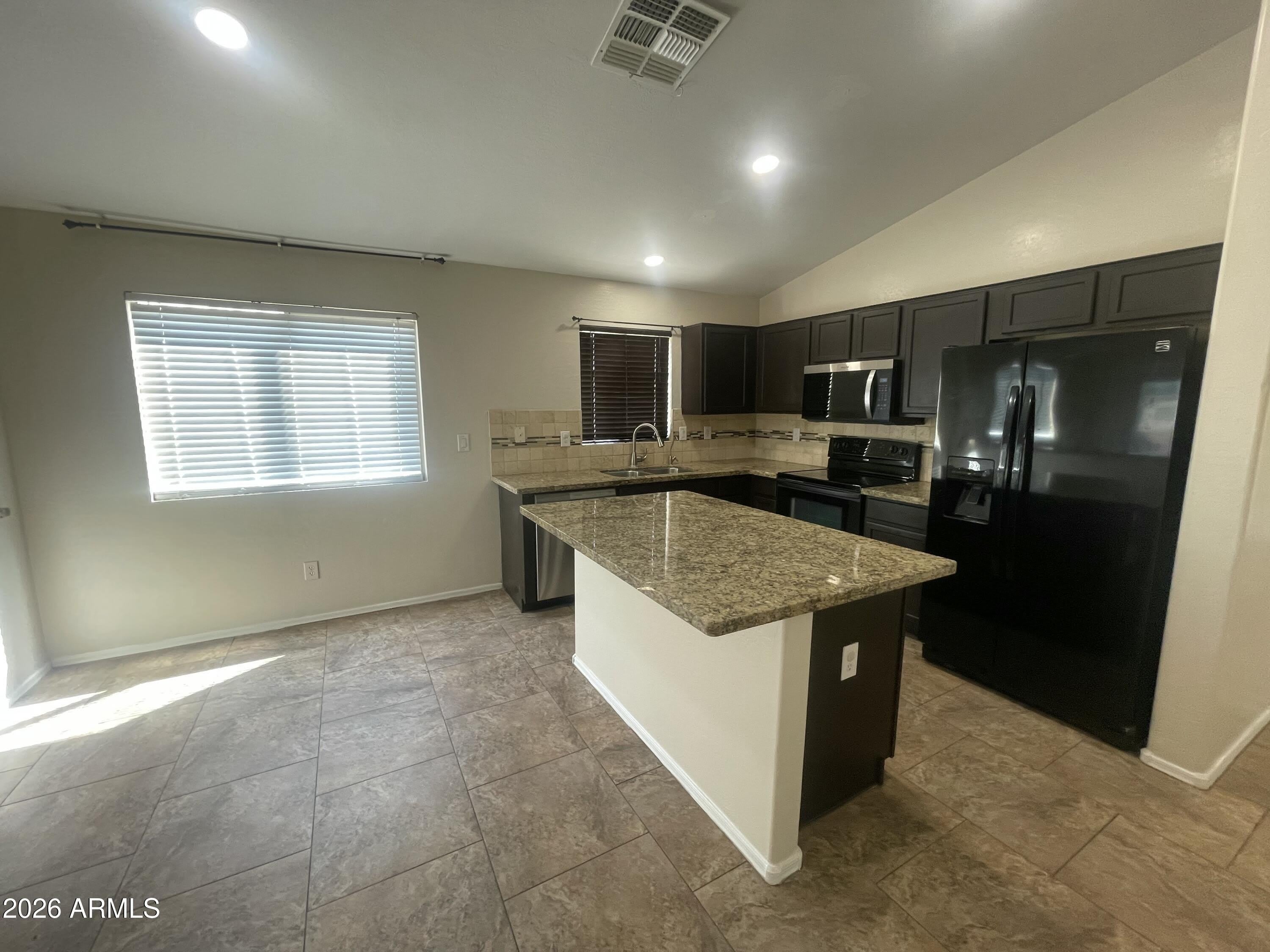 24403 N Oasis Boulevard – photo 5