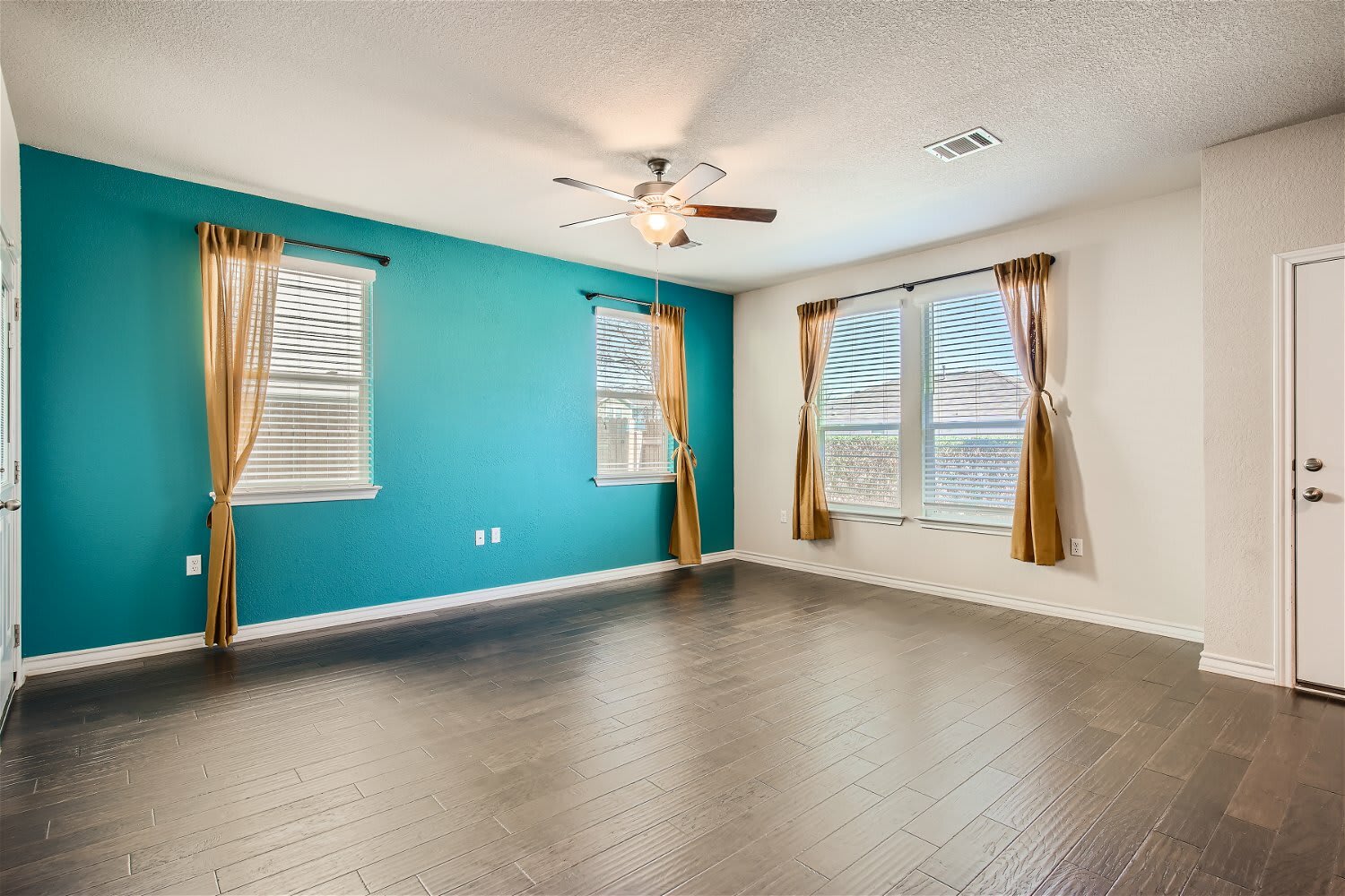 1604 Los Olivios Way – photo 5