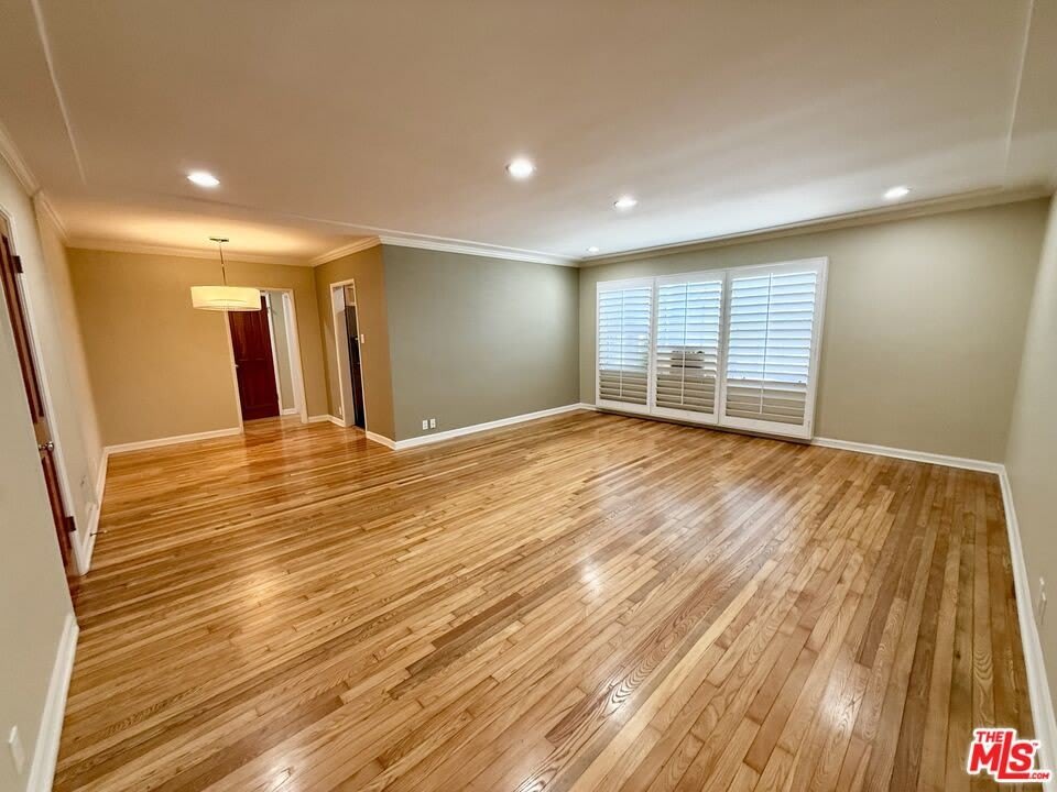 9667 W Olympic Blvd – photo 3