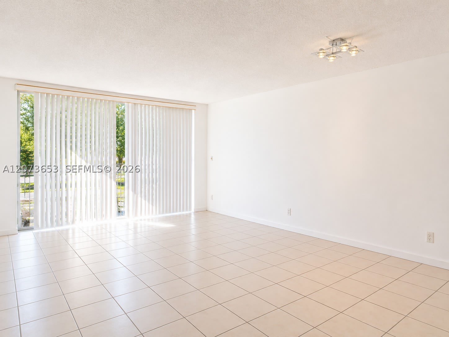 9230 Lagoon Pl – photo 5