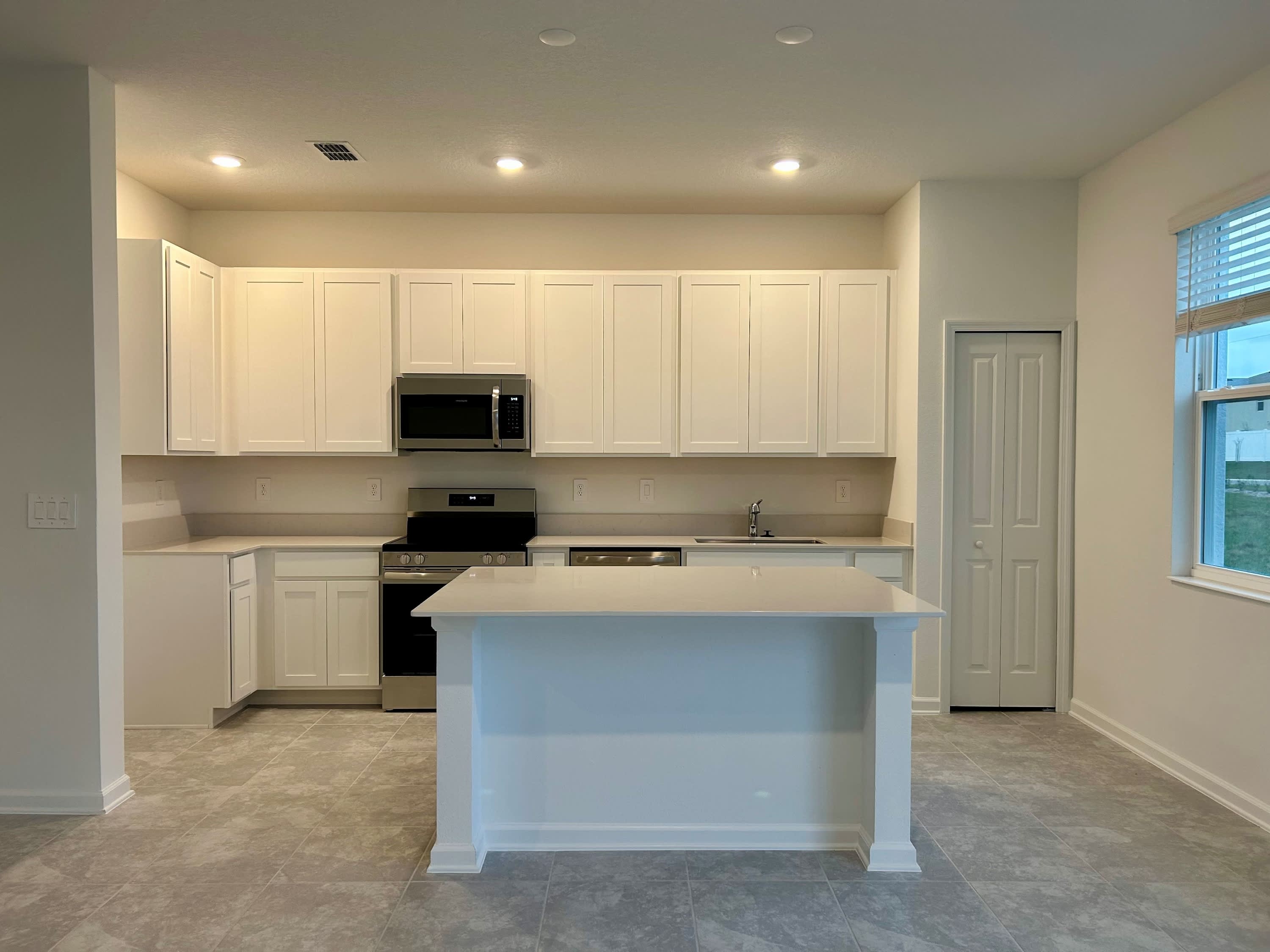 2943 Savoir Avenue – photo 4