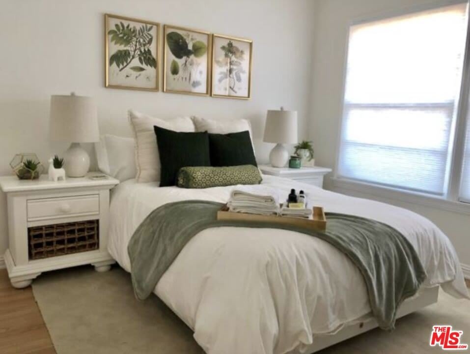 1173 Masselin Ave – photo 5