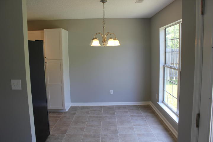 3BD/2BA Ranch in Dorchester II Schools-Available Now – photo 3