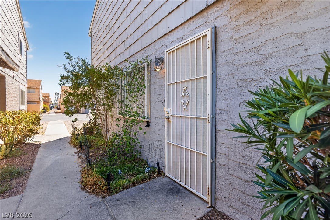 5125 Golden Lane – photo 1