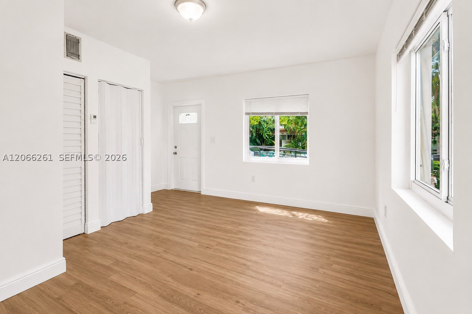 8329 NW 5th Ave – photo 5