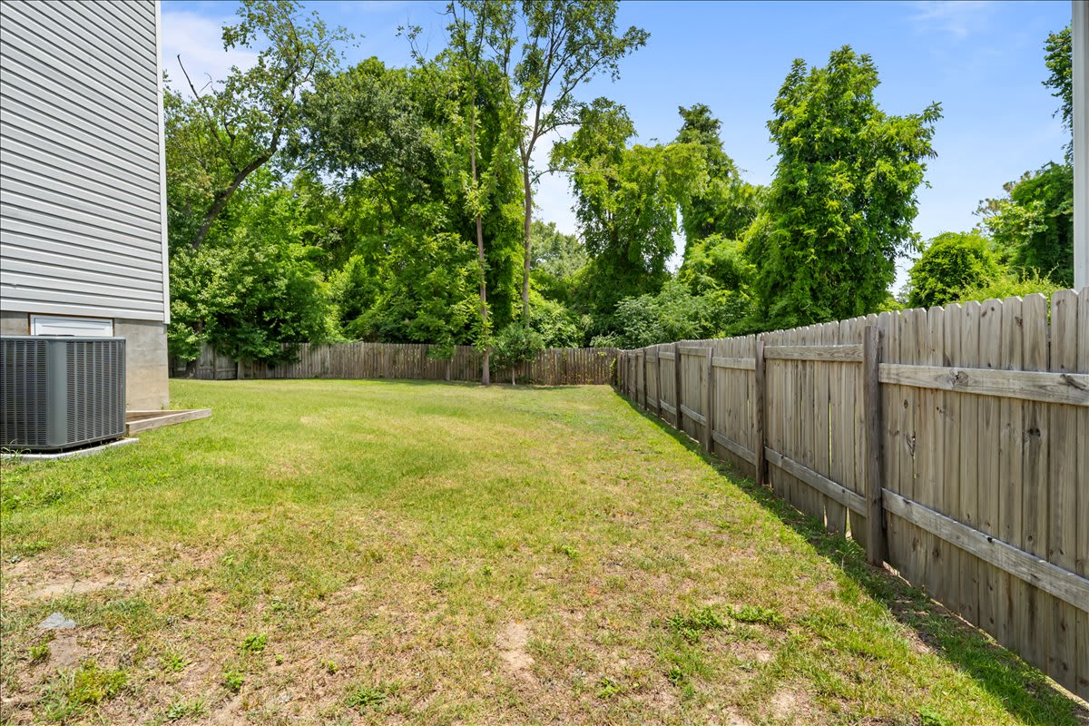 745 West Illinois Avenue – photo 5