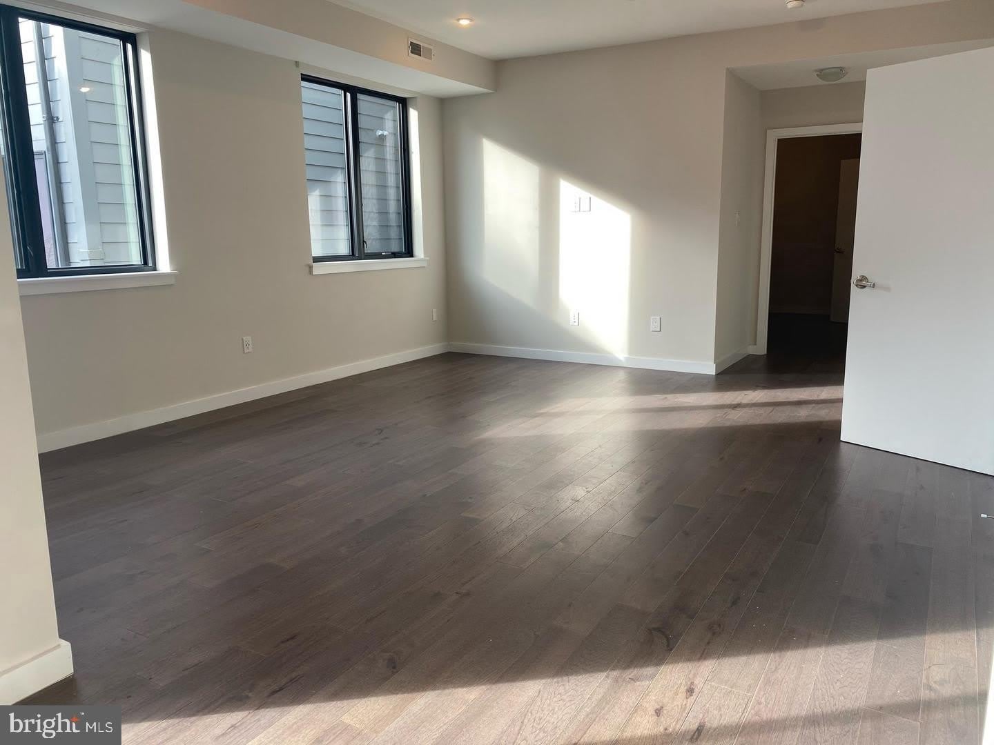 938 NEW MARKET Street – photo 5
