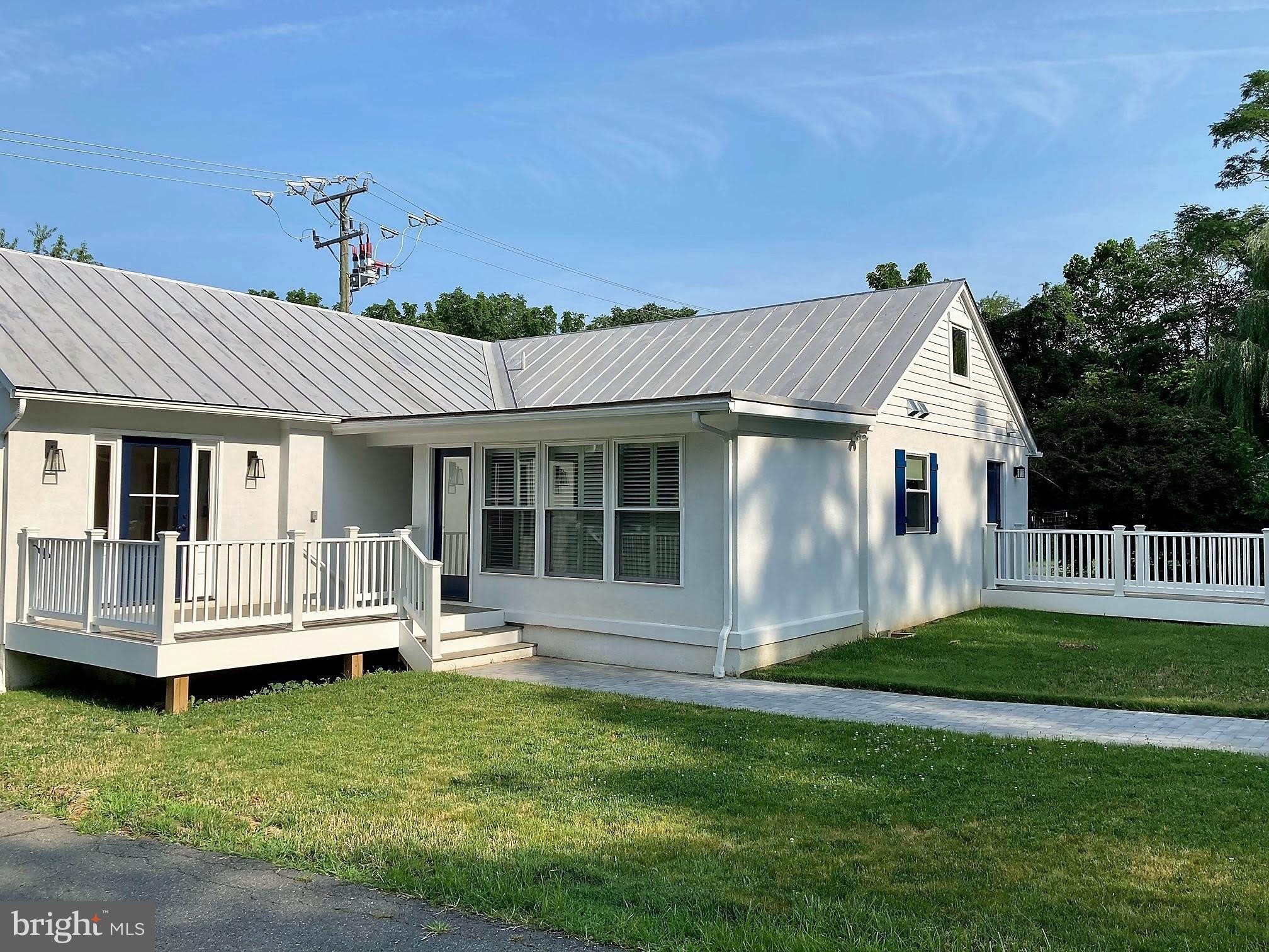 150 N Hatcher Avenue – photo 2