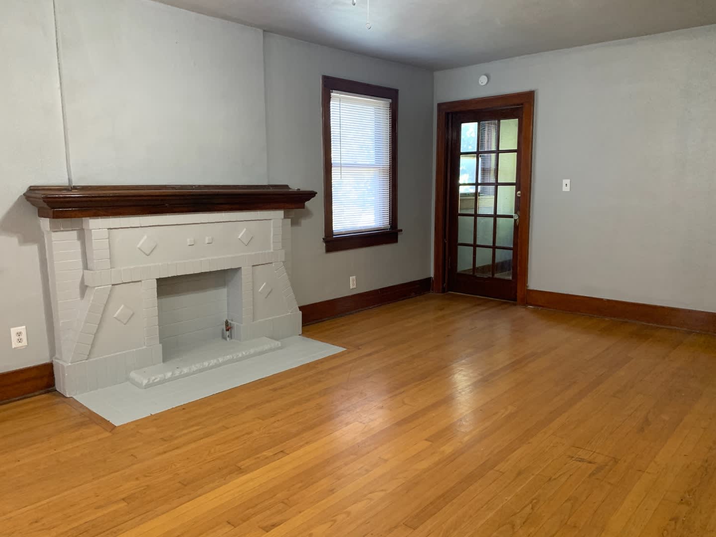 Cute Home in Historic Gatewood District!!! – photo 3
