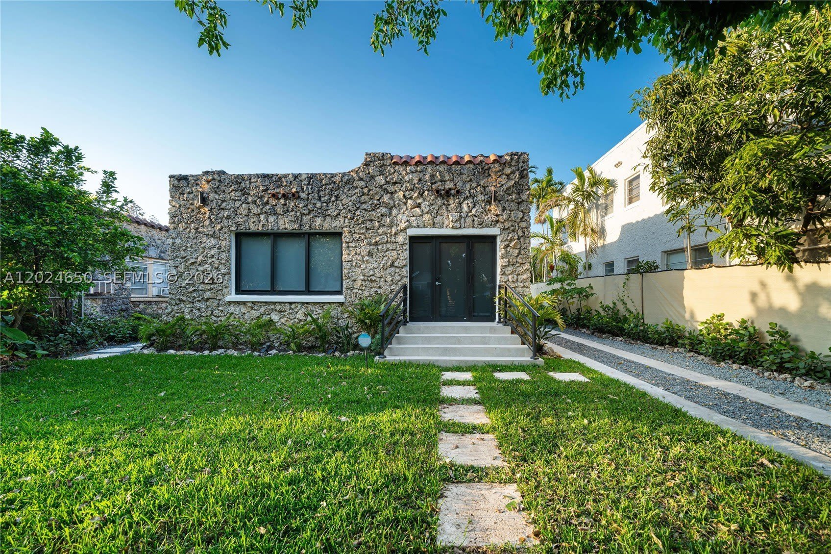 1663 SW 13th St – photo 1