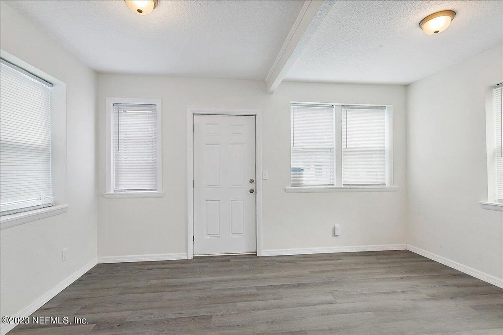 Move in ready **Updated 3/2 Single Family home ** – photo 2
