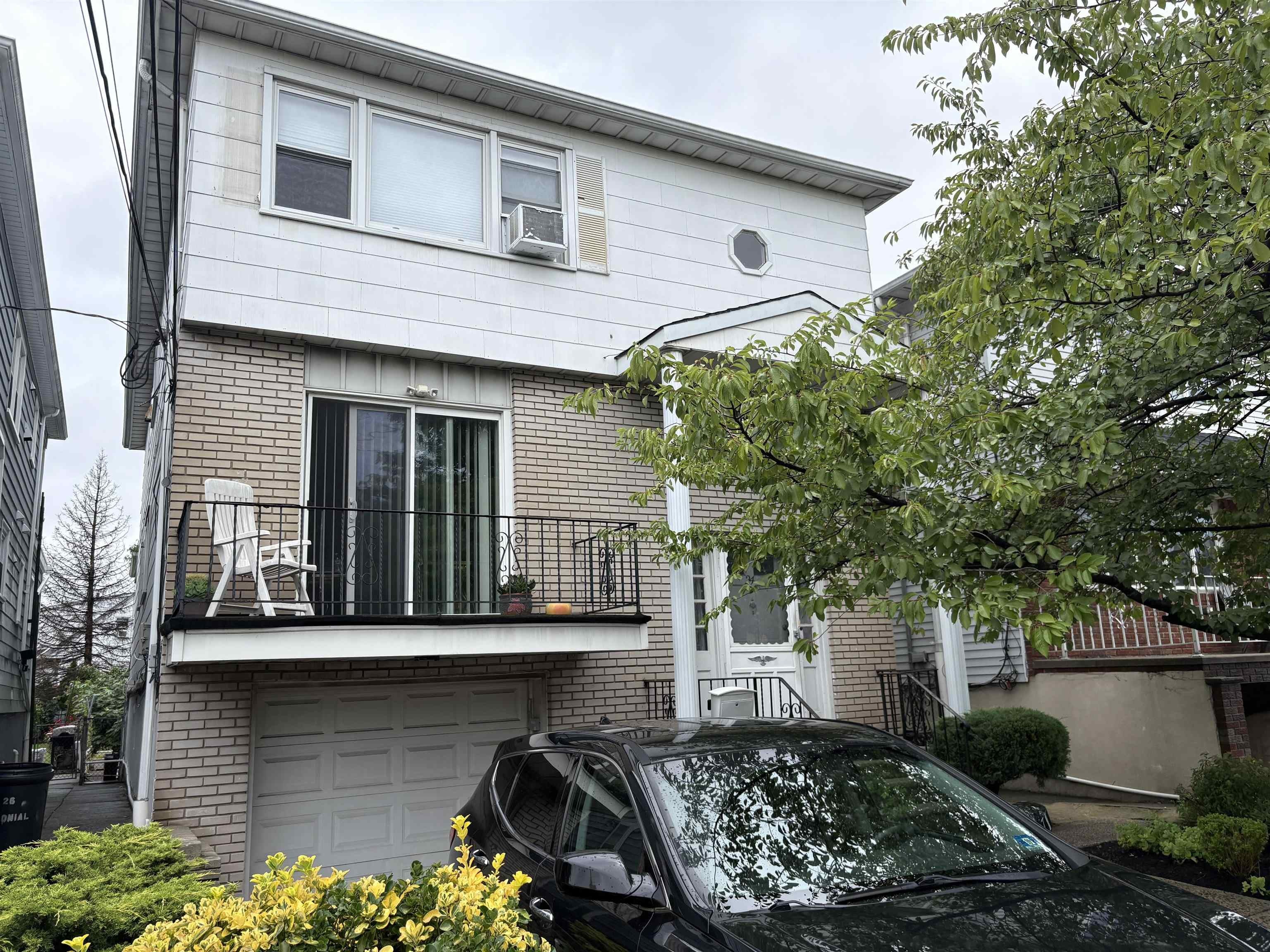 24 COLONIAL DR – photo 1